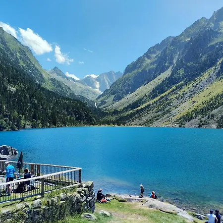 Confortable à - 40 M² - Vue Sur La Montagne Cauterets